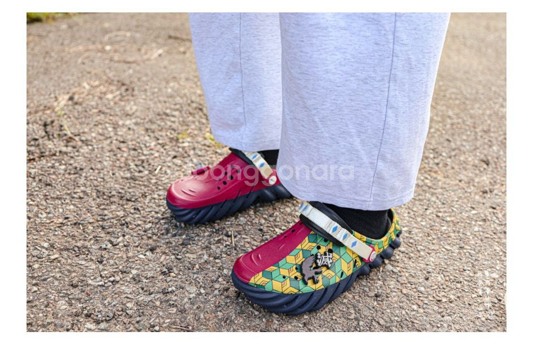 크록스 에코 마블 x 귀멸의칼날(기유) 팝니다--0