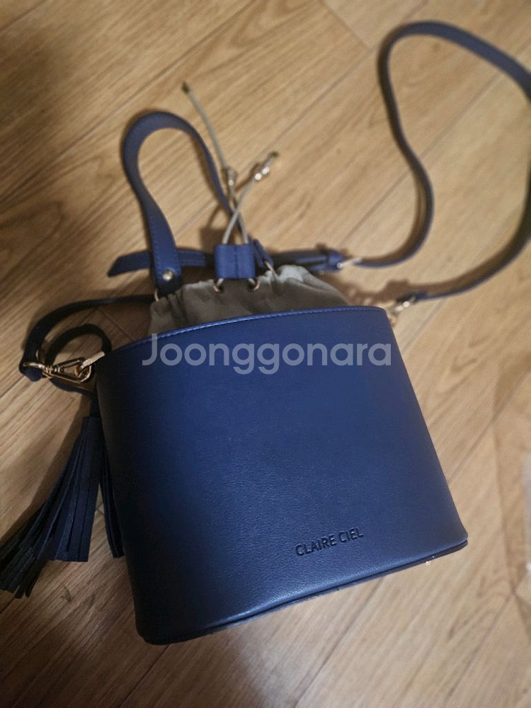 끌레리싱엥 네이비 가방 새상품--1