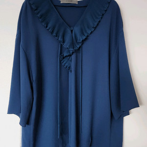 르베이지 블라우스 티셔츠