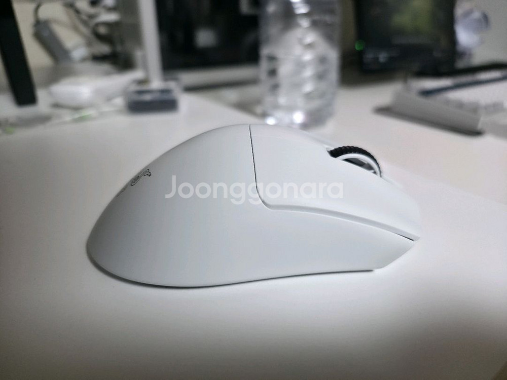 데스에더 v4 pro 화이트 팝니다--4