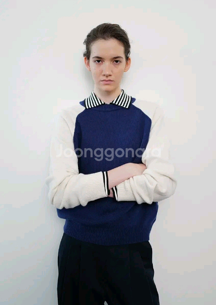 문달 Ted Raglan knit in navy,uni--1