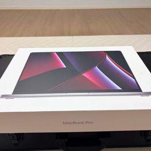 macbook m2 max 16