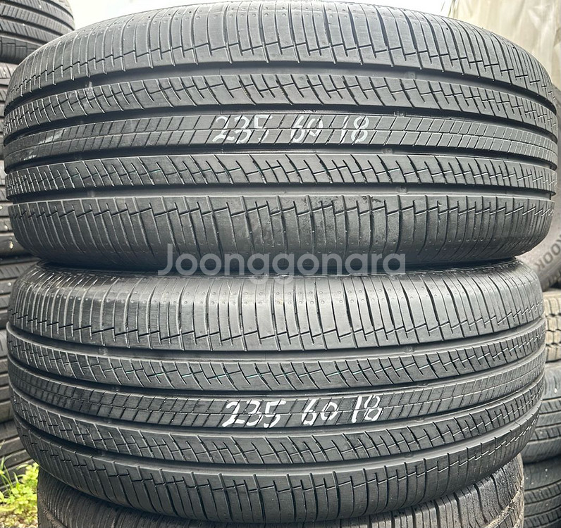 235 60 18중고타이어2개2356018--0