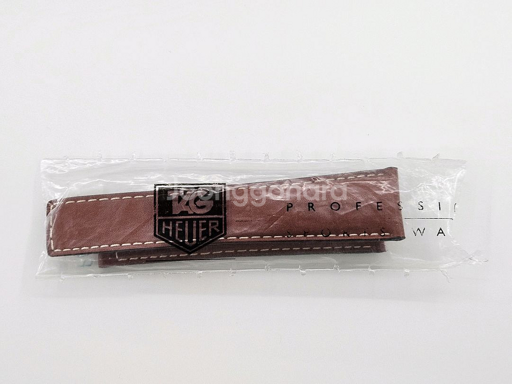 태그호이어 정품 소가죽 스트랩 브라운 22mm 새상품--2