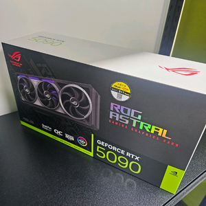 ASUS RTX 5090 아스트랄 팝니다.