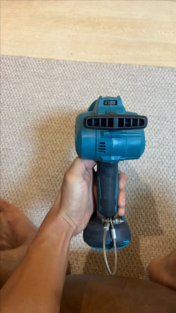 마끼다 코킹건 18v--2