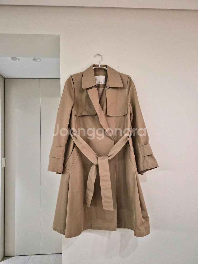 레니본 진주단추 트렌치코트 54사이즈판매--0