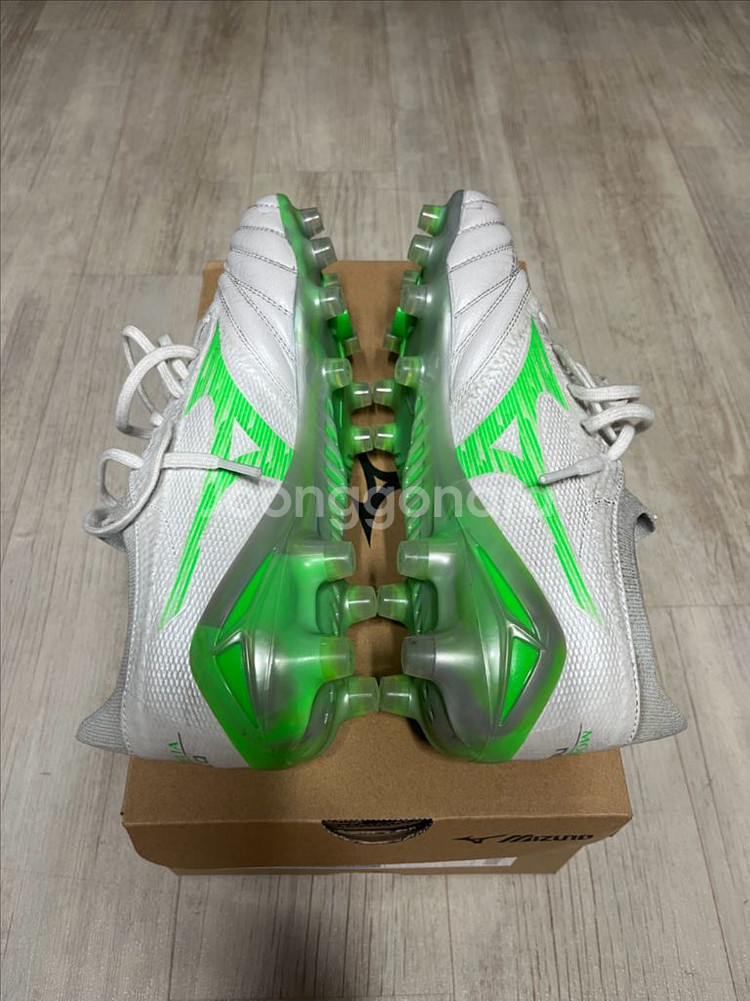 미즈노 모렐리아 네오4 베타 MD 255--6