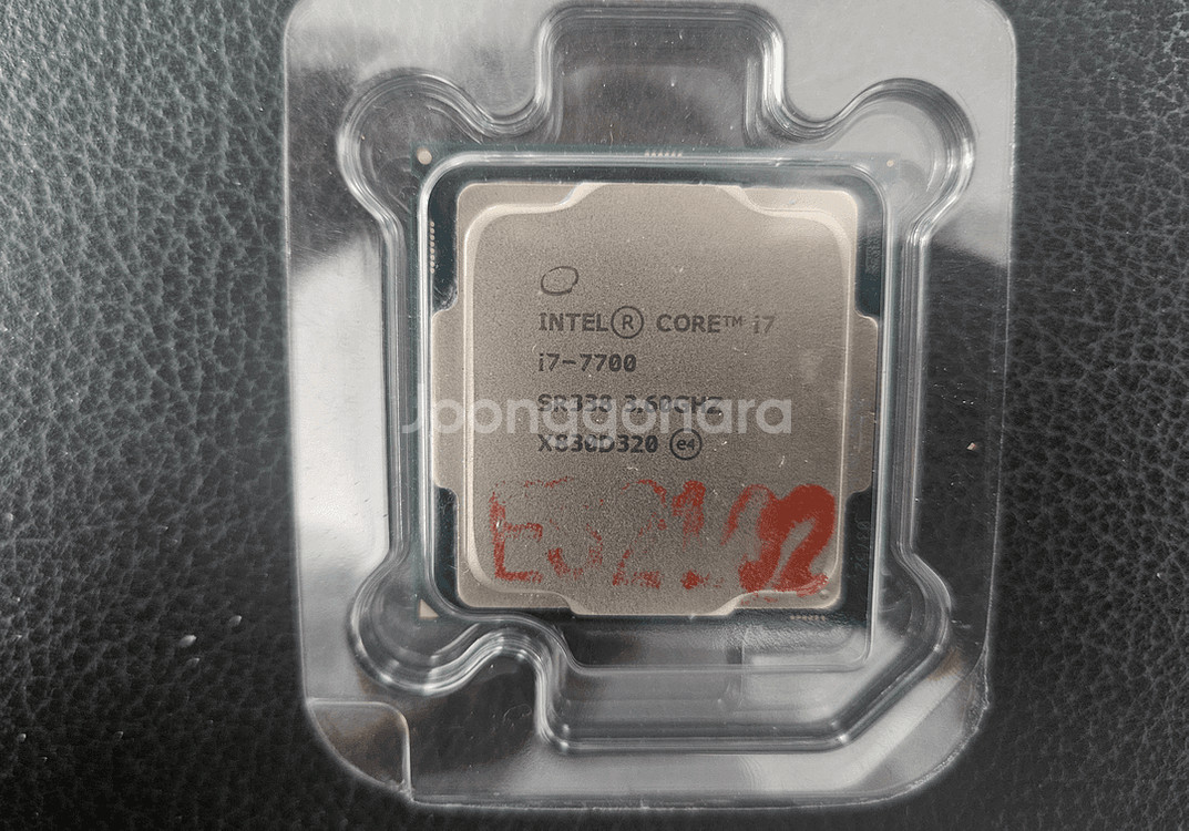 CPU Intel Core i7-7700 3.60GHZ--1