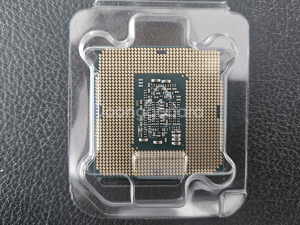 CPU Intel Core i7-7700 3.60GHZ--2