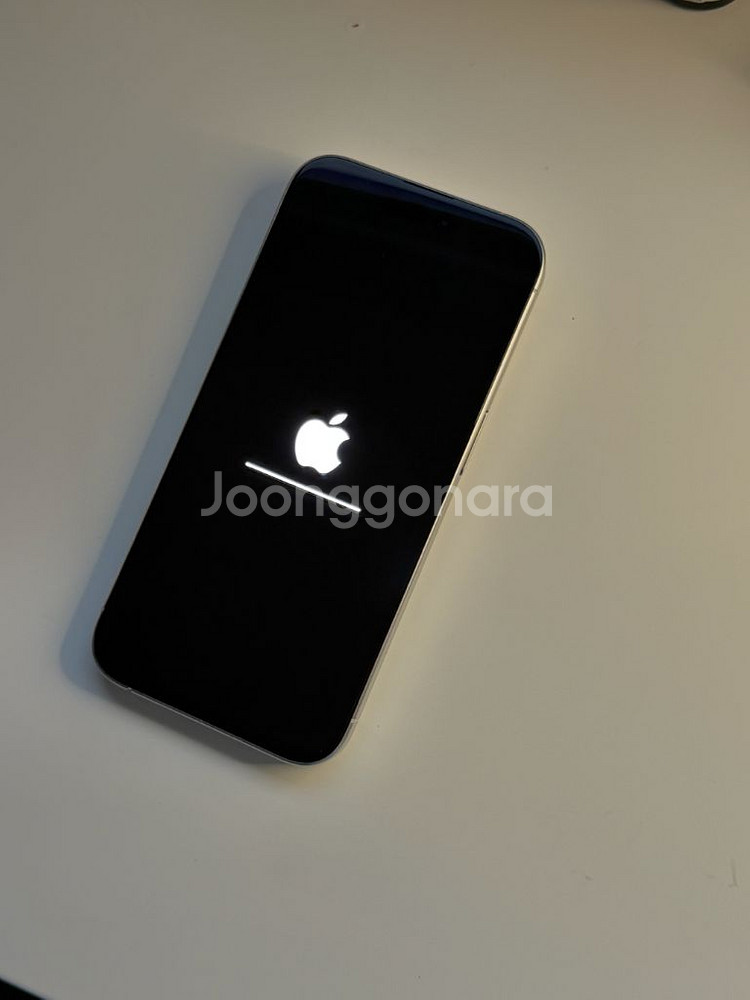 아이폰 15프로 화이트티타늄 1테라 1tb--0