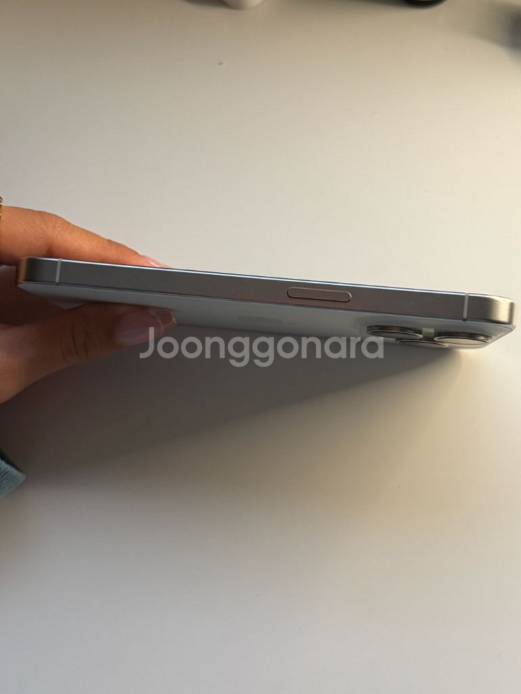 아이폰 15프로 화이트티타늄 1테라 1tb--9