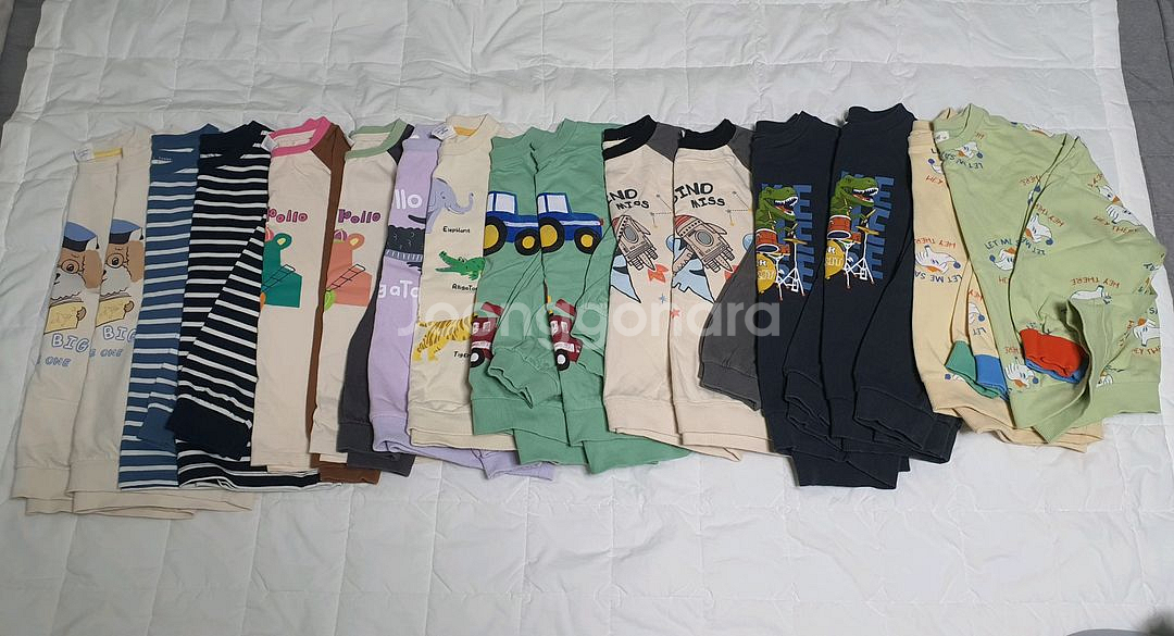 쌍둥이 130사이즈 가을옷일괄--1