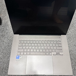 2025 ASUS 젠북 s16
