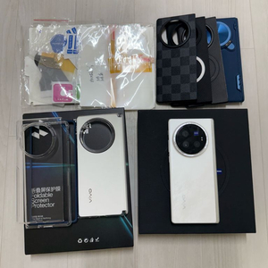 비보 x폴드3 프로 512 화이트 팝니다