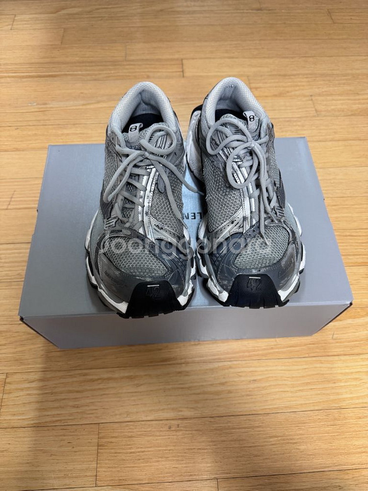 발렌시아가 스테이플러 스니커즈 그레이 42사이즈--4