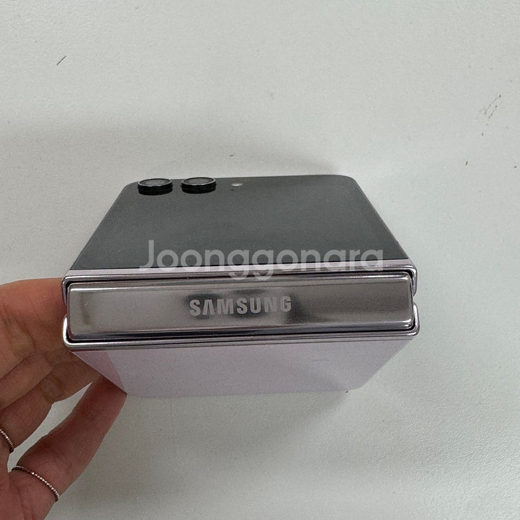 갤럭시Z플립5 256기가 모든색상 공기계 중고폰 퀵가능--4