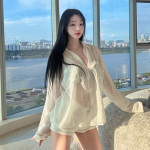 (미착용새상품) 카인다미 썬스크린 보이프렌 셔츠 화이