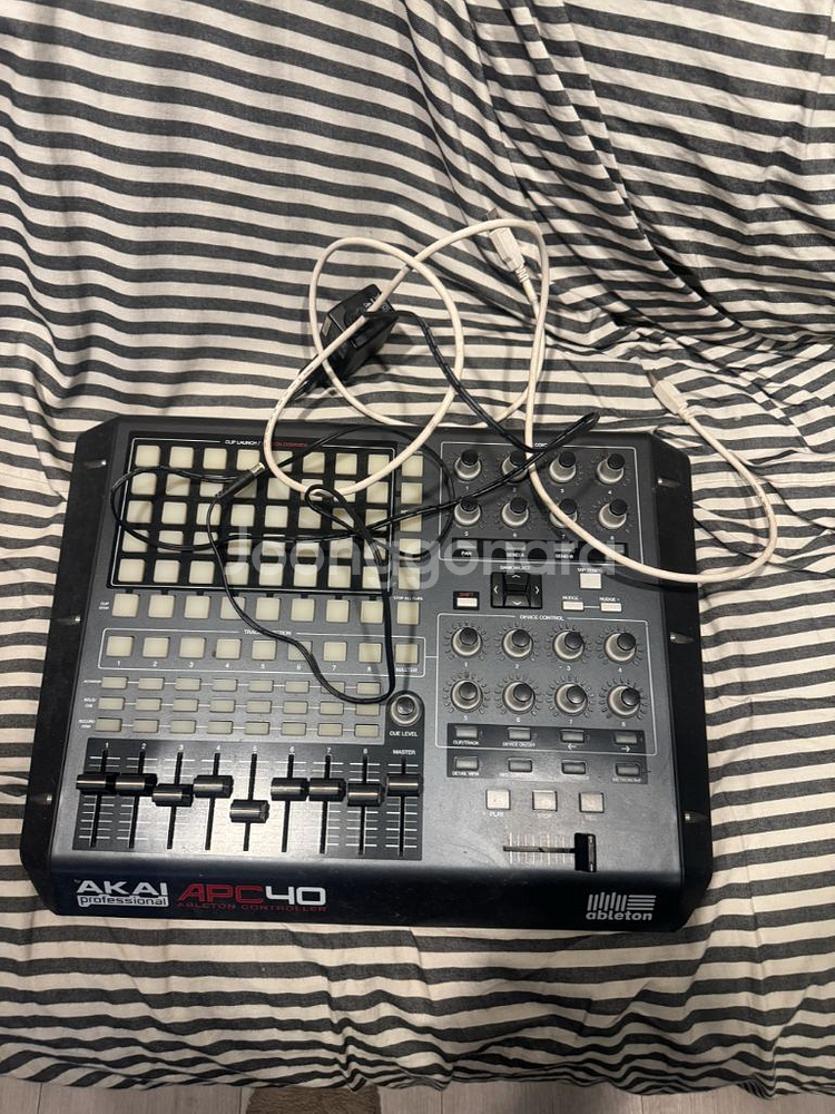 Akai APC40 ableton live--0