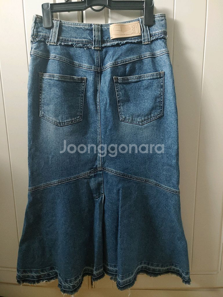 한섬 오브제 데님 스커트--1