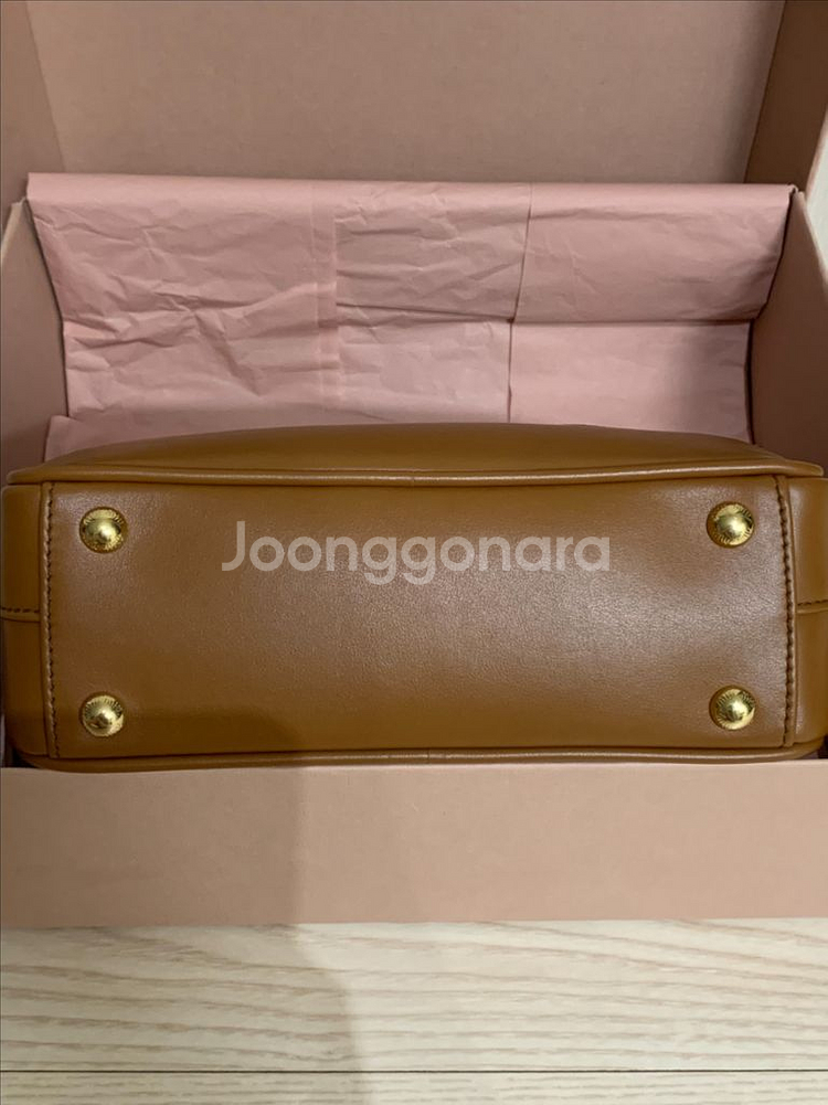 미우미우 아르카디백 레귤러 꼬냑--2