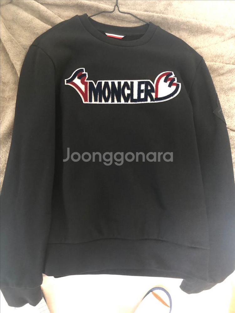 몽클레어 지니어스 맨투맨--1