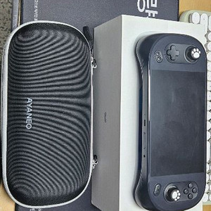 아야네오 2s 7840u 32G + 4T 판매합니다.