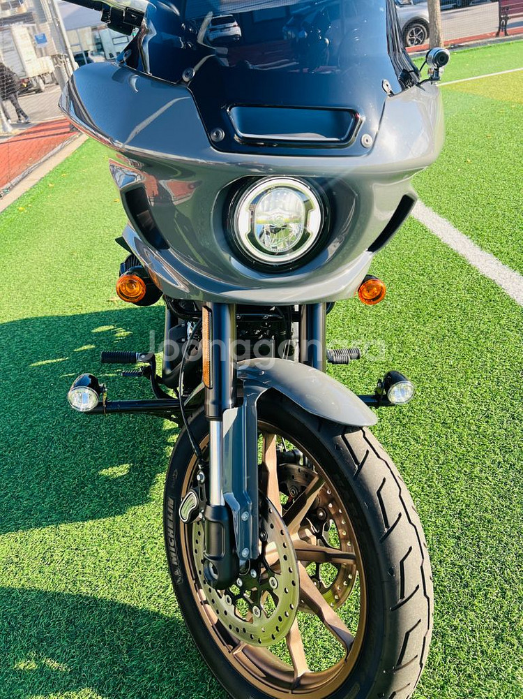 할리데이비슨 로우라이더st(22년식)--5