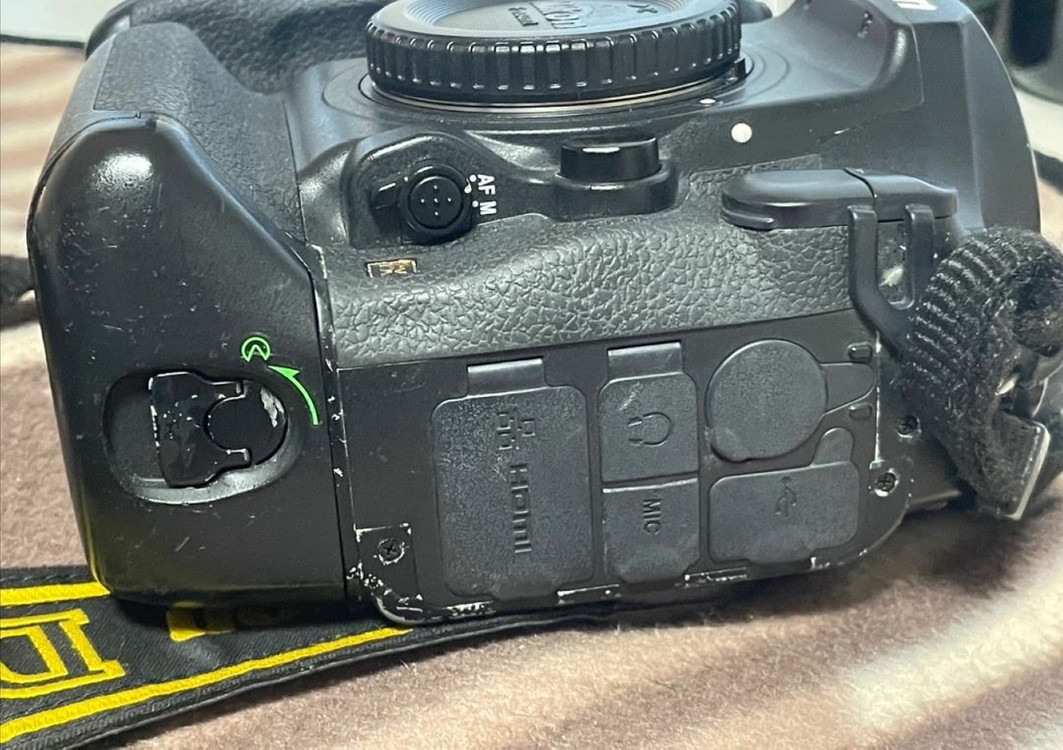 니콘 dslr D5 (24-70렌즈, 메모리카드 포함) 이미지