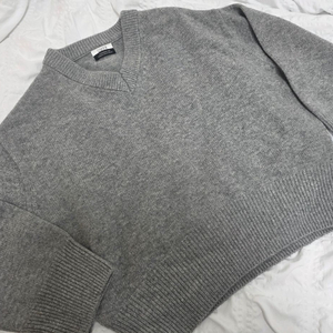 유메르 아멜리 브이 풀오버(캐시100)