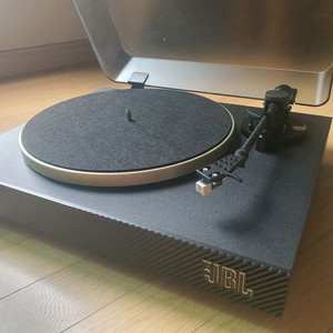 JBL Spinner BT 턴테이블