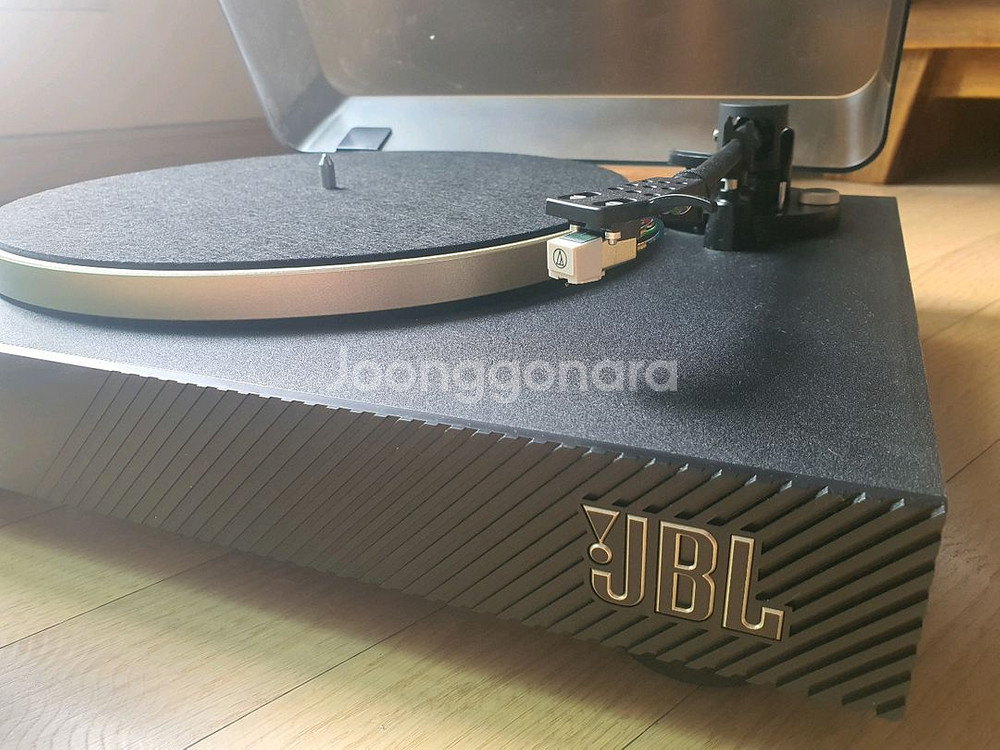 JBL Spinner BT 턴테이블--1