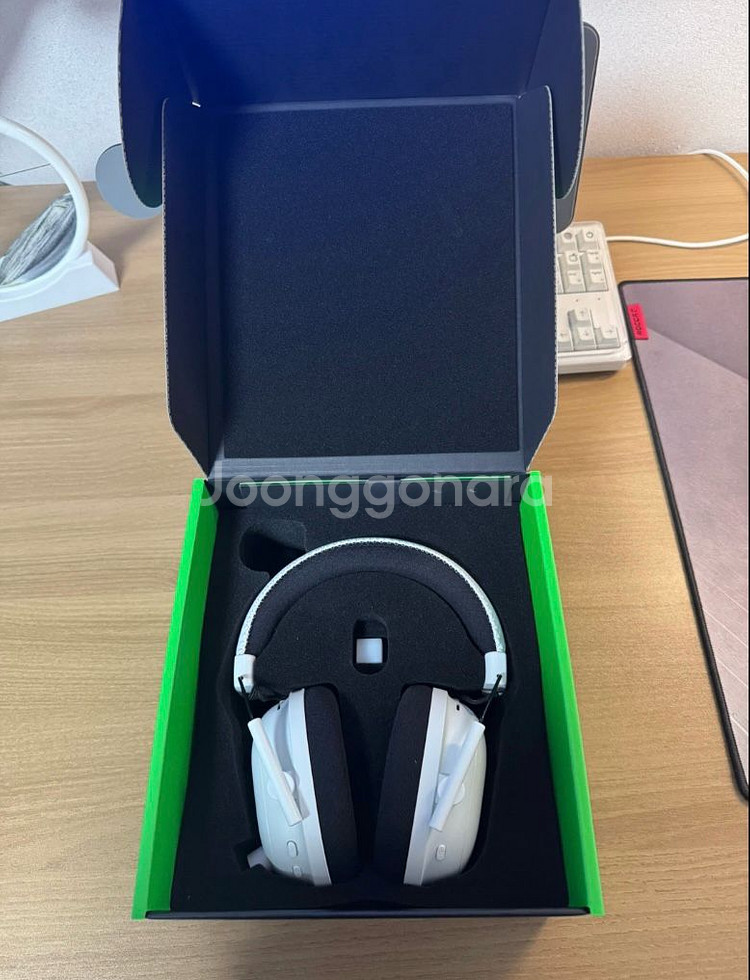 레이저 블랙샤크 V2 PRO 2023 화이트--0