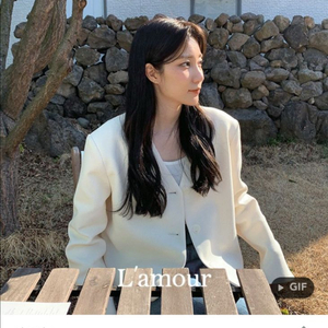 라무어 로지 노카라 자켓 크림