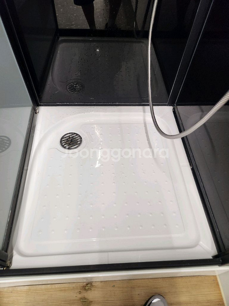 샤워부스 팝니다 1대 A급 상차가능--2