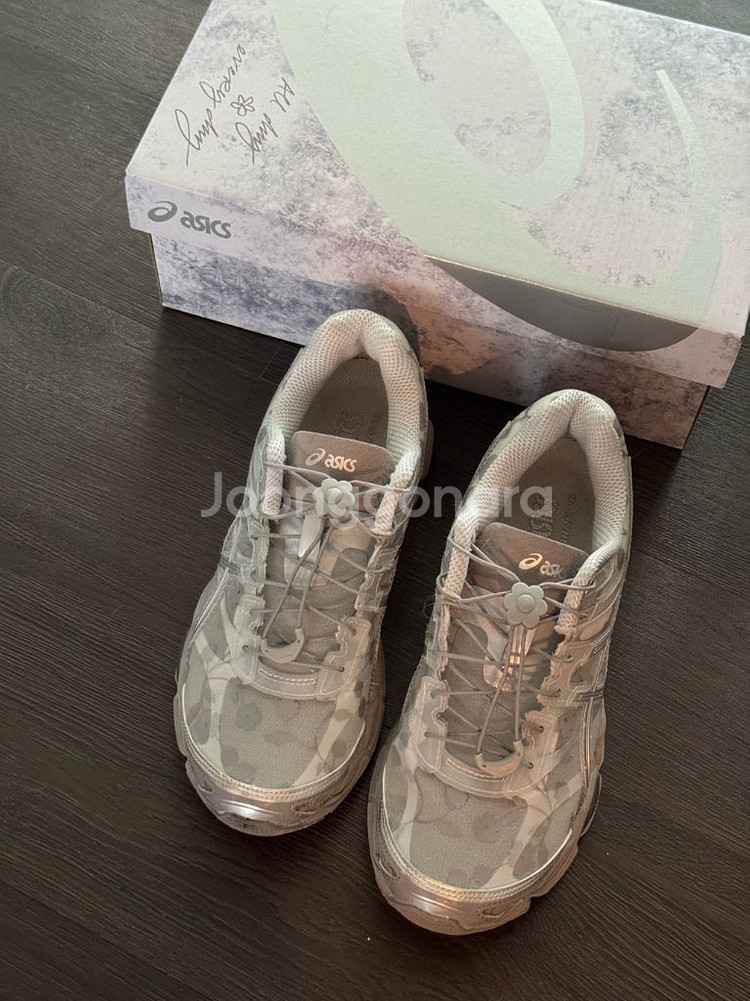 세실리아반센 아식스 250--0