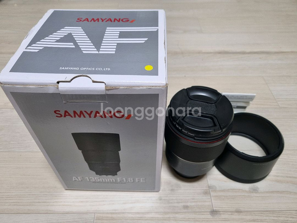 삼양 135mm 1.8 소니 FE 마운트 팝니다.--0