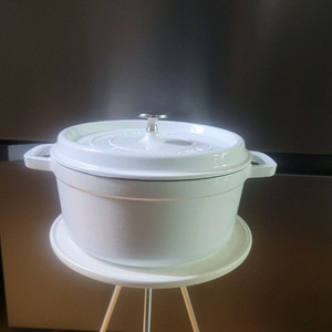 스타우브꼬꼬데 주물냄비 24cm