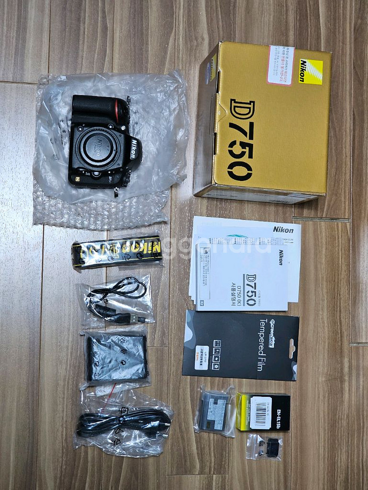 니콘 D750 풀박스 팝니다.--0