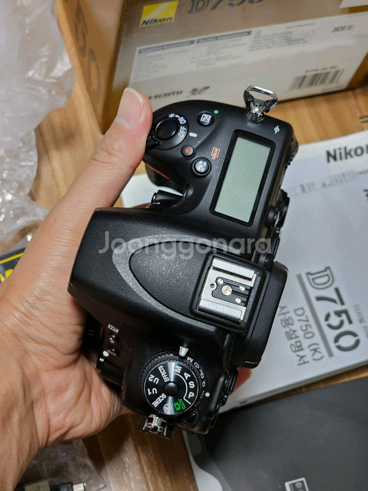 니콘 D750 풀박스 팝니다.--2