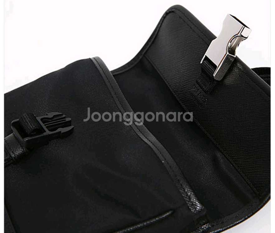 프라다 사피아노 로커 크로스백--1