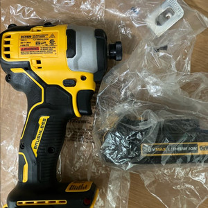디월트 DCF809 본체, 베터리 새제품