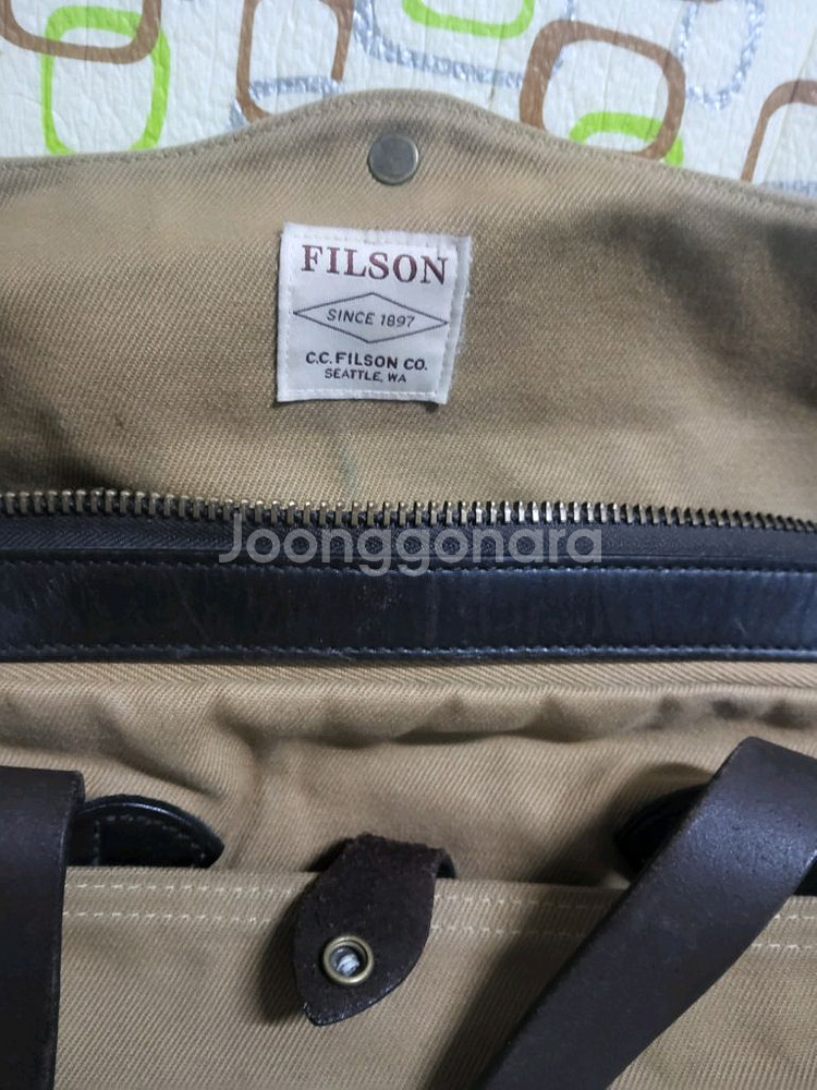 필슨256 탄색 브리프케이스--1