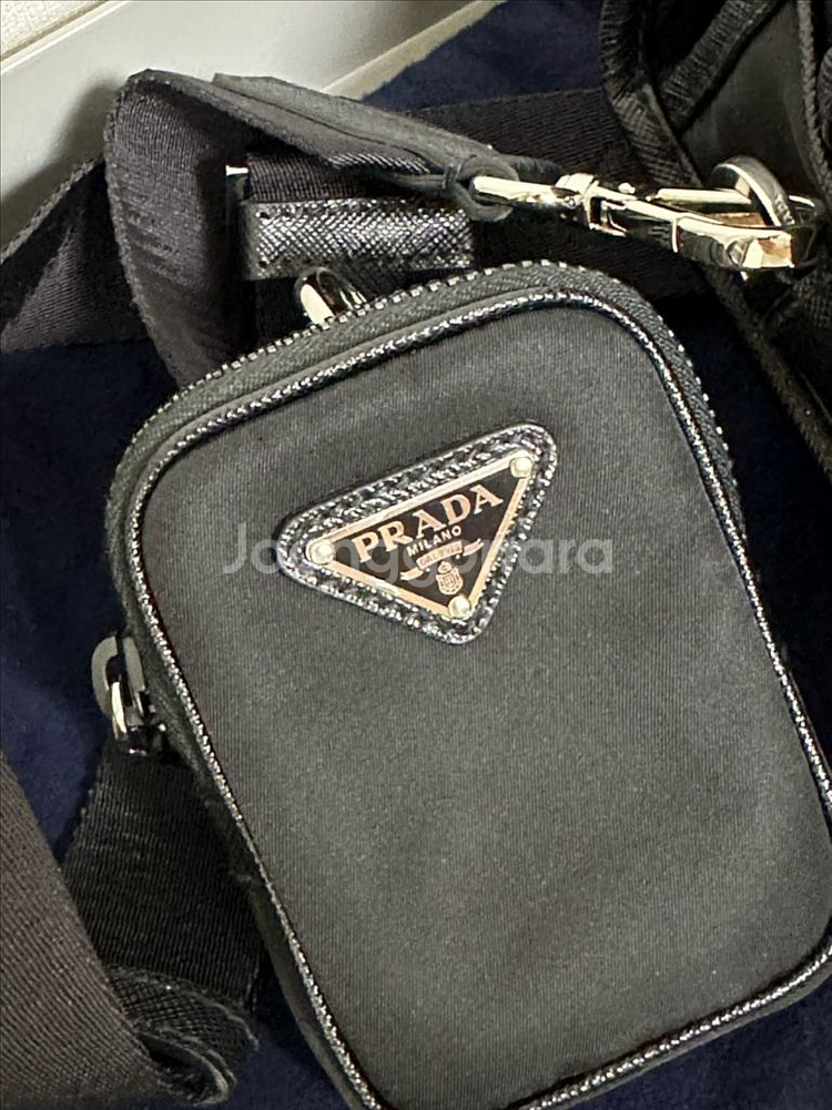 프라다 나일론 메신저백--2
