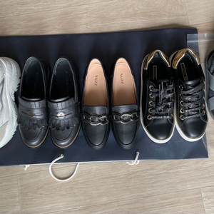 새신발ㅡ타미힐피거 로퍼.