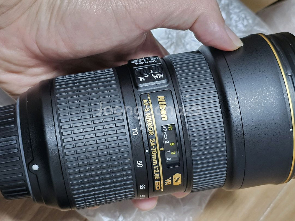 니콘 DSLR용 24-70 2.8 ED VR 팝니다.--3
