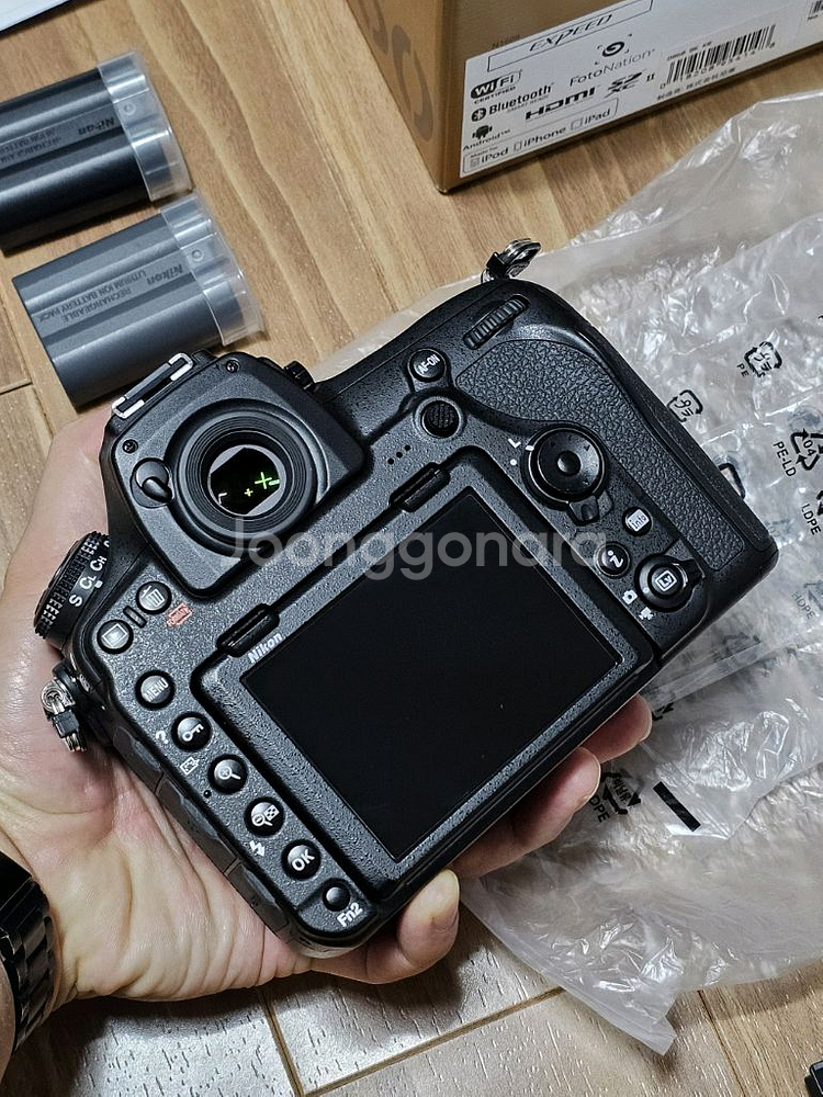 니콘 D850 풀박스 팝니다.--4
