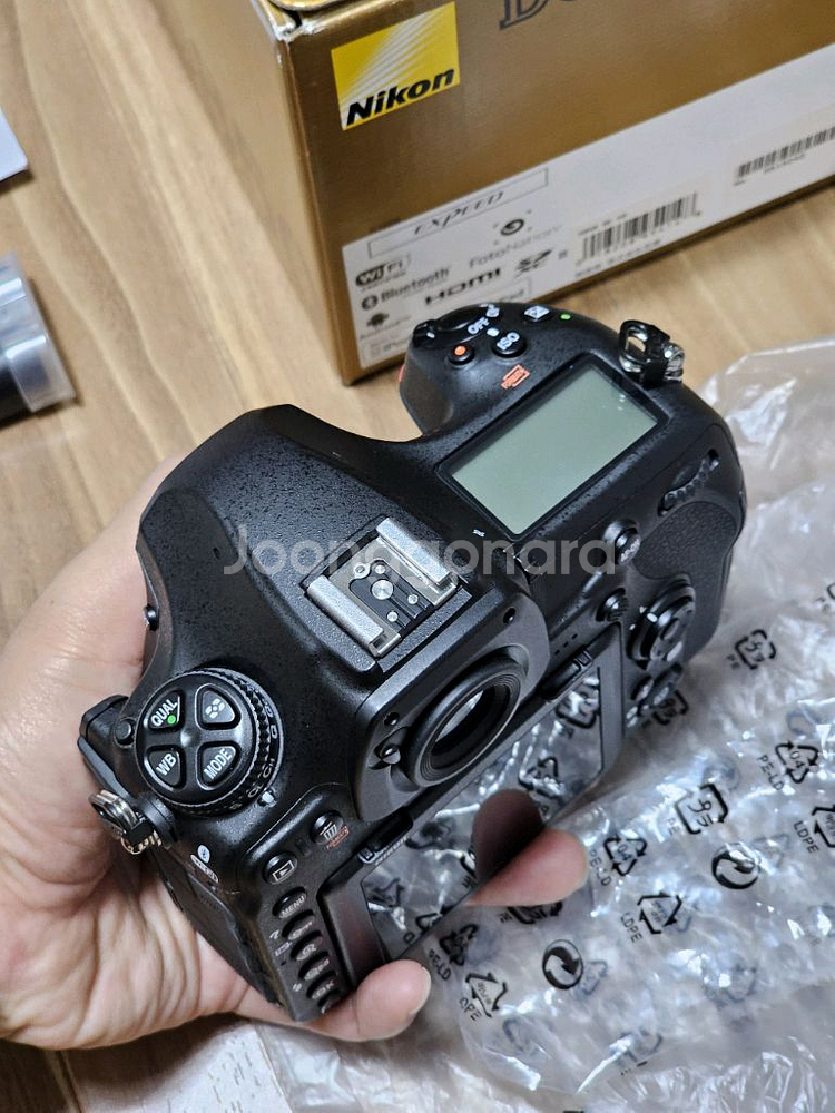 니콘 D850 풀박스 팝니다.--6