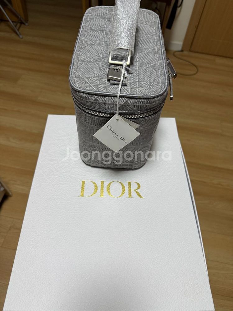 디올 DIOR TRAVEL 베니티 자수 백--2