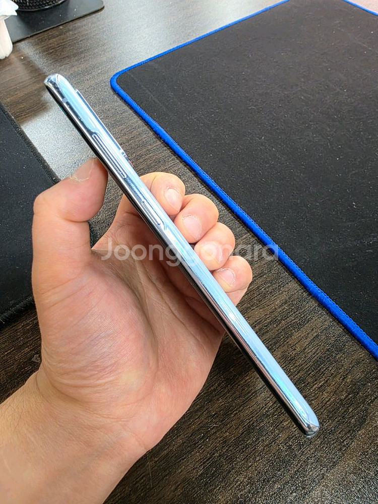 갤럭시S20플러스 256G 상태굿 중고폰--2